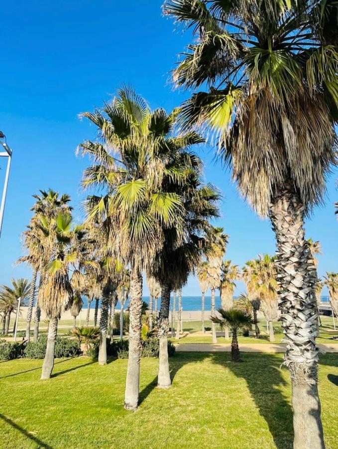 Yacht Hotel Barcelona Sant Adrià de Besòs Extérieur photo