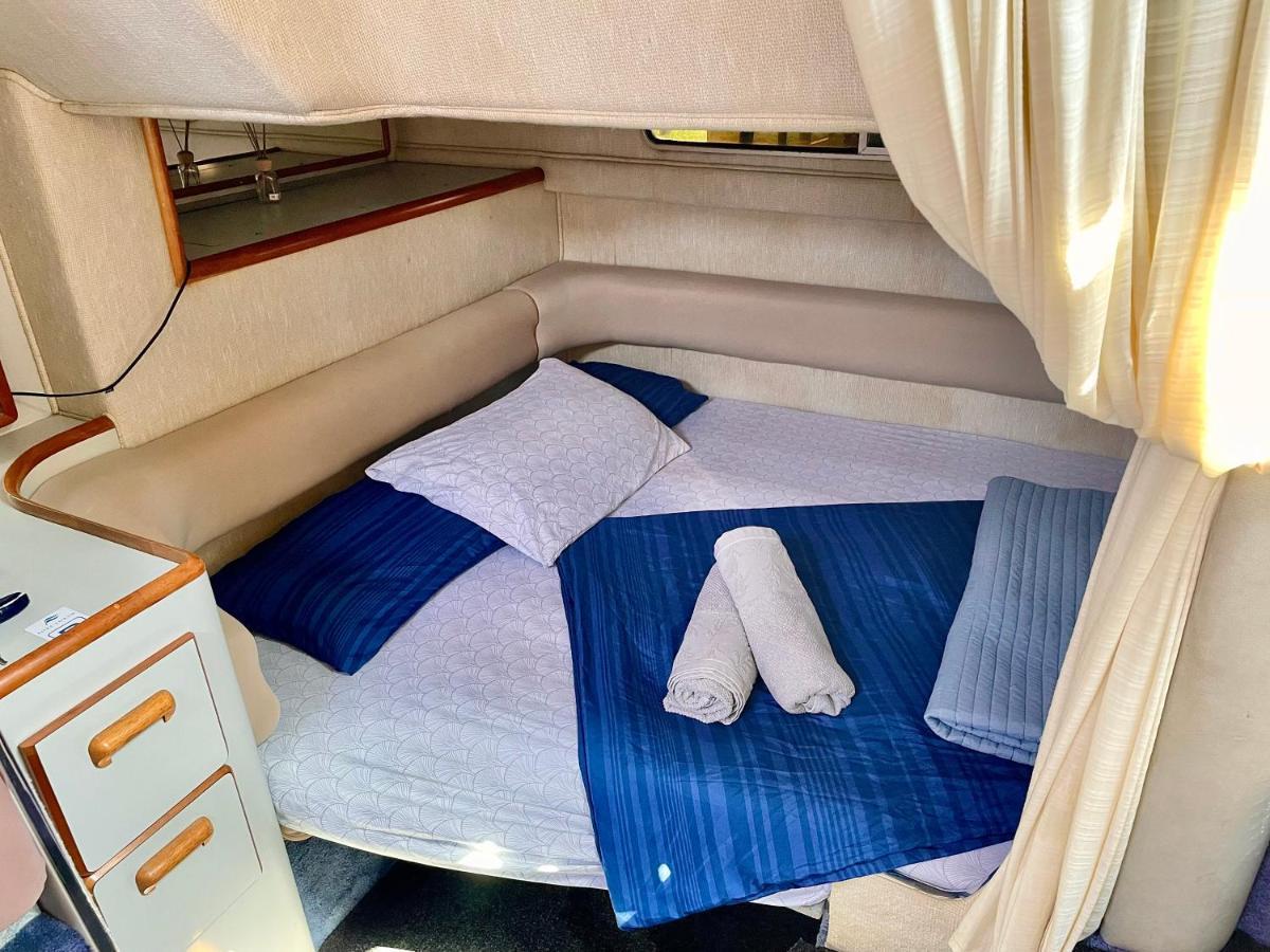 Yacht Hotel Barcelona Sant Adrià de Besòs Extérieur photo
