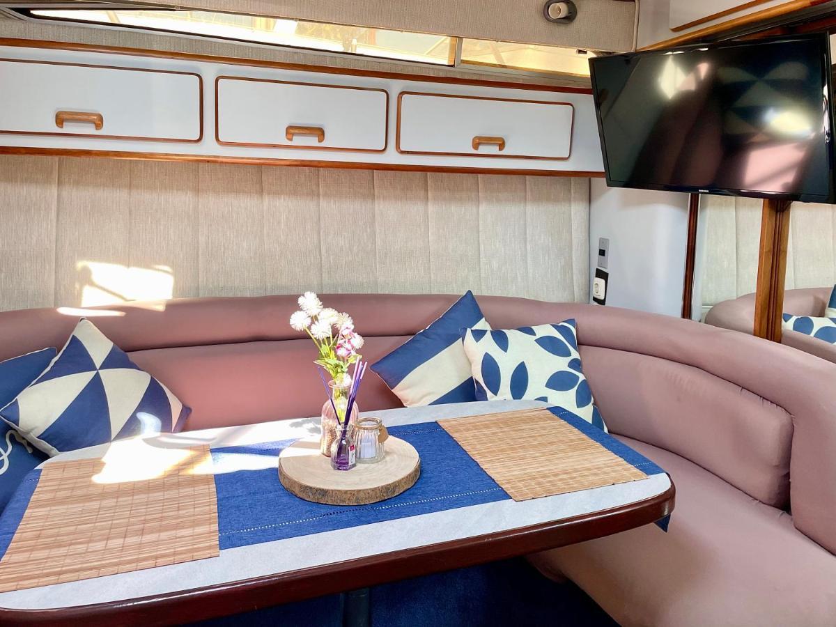 Yacht Hotel Barcelona Sant Adrià de Besòs Extérieur photo