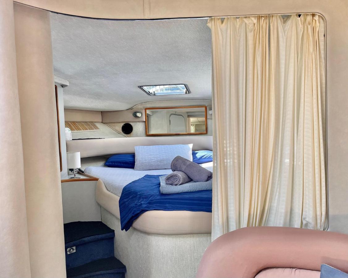 Yacht Hotel Barcelona Sant Adrià de Besòs Extérieur photo
